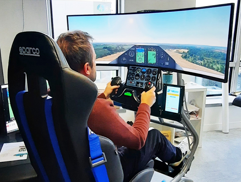 SIMULATEUR D’AVION